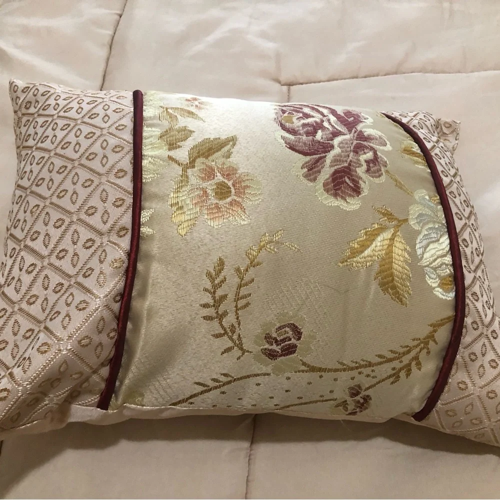 Elegant Antique Floral Cream Bedding Set Size Queen By Ashley McBride